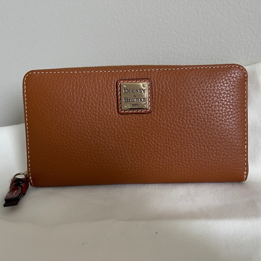 Dooney & Bourke Pebble Grain Zip Around Wallet
